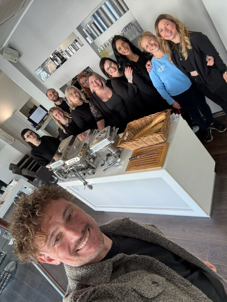 vom Restaurant Pablo aus Altenbochum präsentiert das Buffet beim Jahreskickoff 2025 von Helena Conzen Hairdesign.