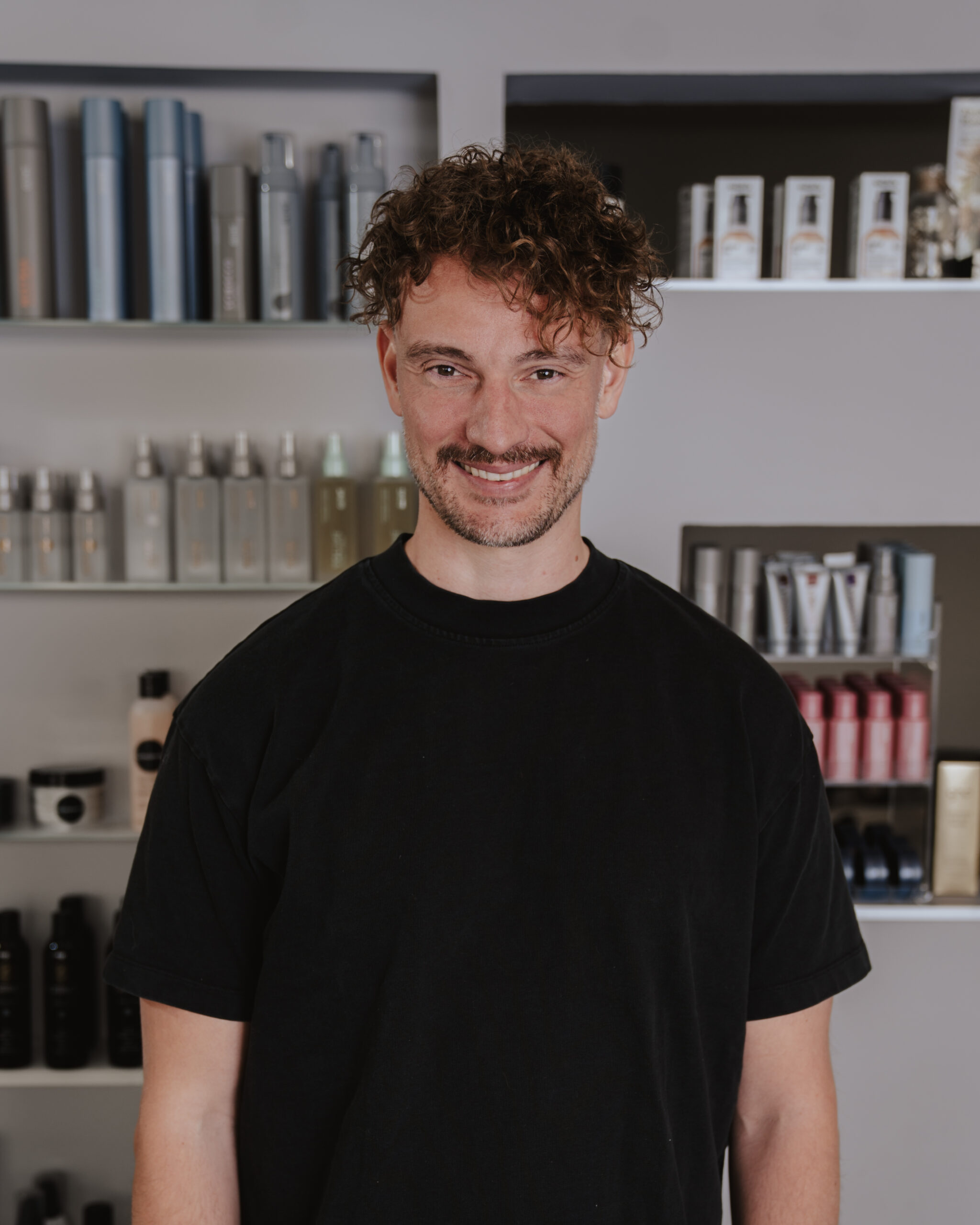 Dustin Hoffmann – Geschäftsführer von Helena Conzen Hairdesign in Bochum