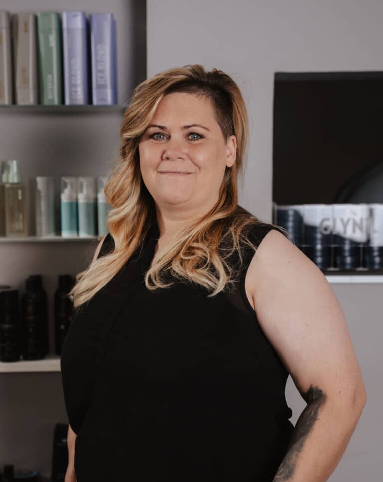 Alina, Topstylistin bei Helena Conzen Hairdesign in Bochum